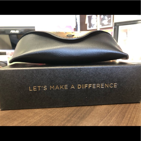 DIFF DASH NWT SOLD! - Picture 3 of 4